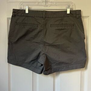 Old Navy women’s shorts gray size 12
